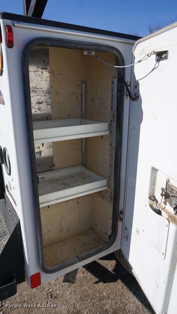 image for item DB0364 2008 Ford F250 Super Duty Super Cab utility bed pickup truck