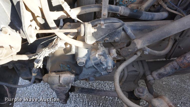 image for item DB0371 1998 International 4900 digger derrick truck