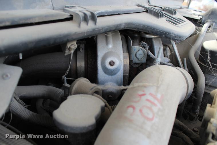 image for item DB6621 2007 Ford F350 Super Duty Crew Cab flatbed pickup truck