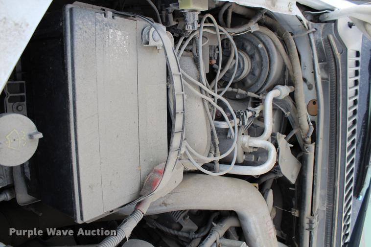 image for item DB6621 2007 Ford F350 Super Duty Crew Cab flatbed pickup truck