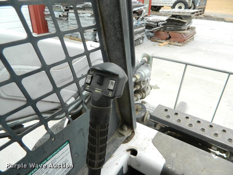 image for item DB6645 2007 Bobcat S175 skid steer