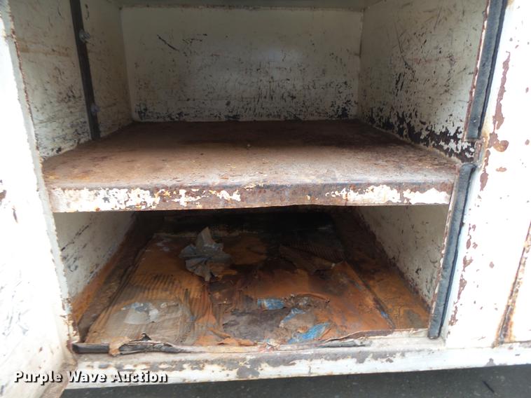 image for item DB7306 2002 International 7400 derrick digger truck