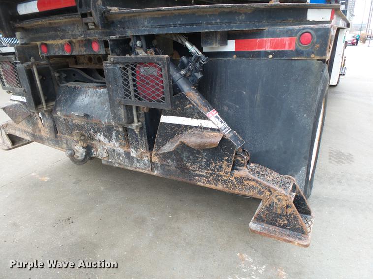 image for item DB7306 2002 International 7400 derrick digger truck