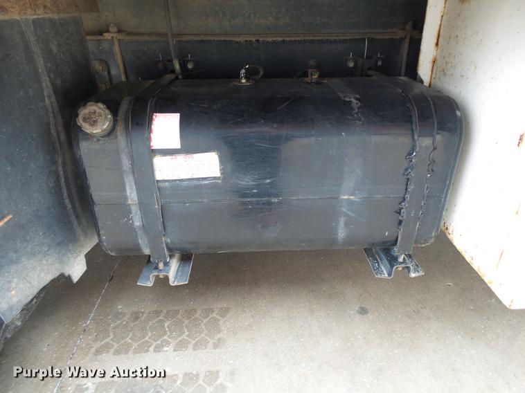 image for item DB7306 2002 International 7400 derrick digger truck