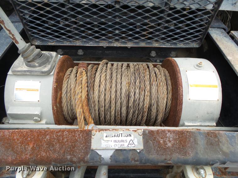 image for item DB7306 2002 International 7400 derrick digger truck