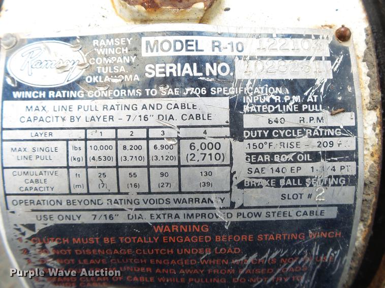 image for item DB7306 2002 International 7400 derrick digger truck