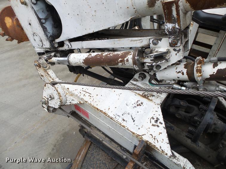 image for item DB7306 2002 International 7400 derrick digger truck