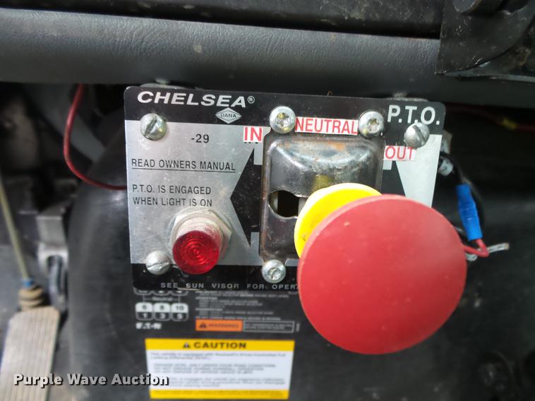 image for item DB7306 2002 International 7400 derrick digger truck