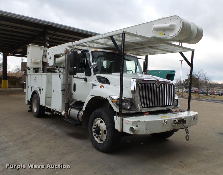 image for item DB7307 2008 International 7500 bucket truck