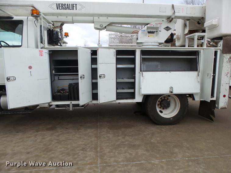 image for item DB7307 2008 International 7500 bucket truck