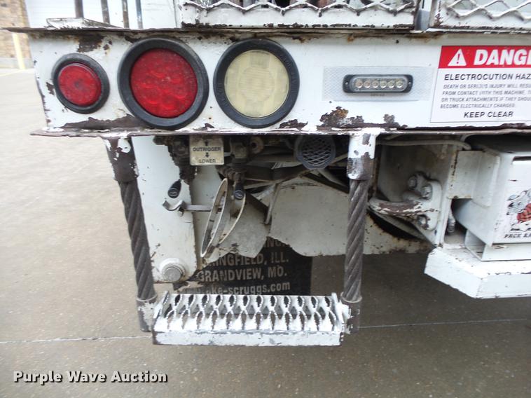 image for item DB7307 2008 International 7500 bucket truck