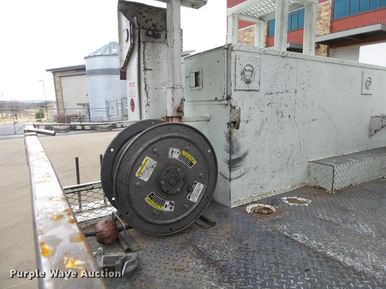 image for item DB7307 2008 International 7500 bucket truck