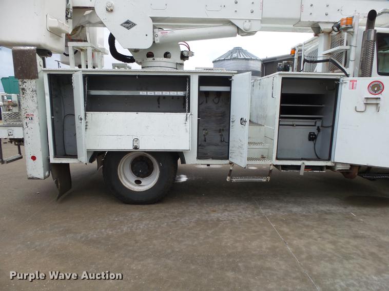 image for item DB7307 2008 International 7500 bucket truck
