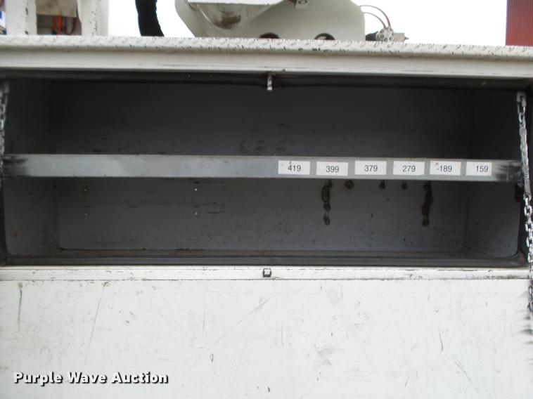 image for item DB7307 2008 International 7500 bucket truck