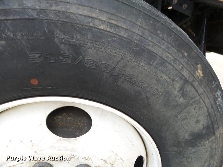 image for item DB7307 2008 International 7500 bucket truck