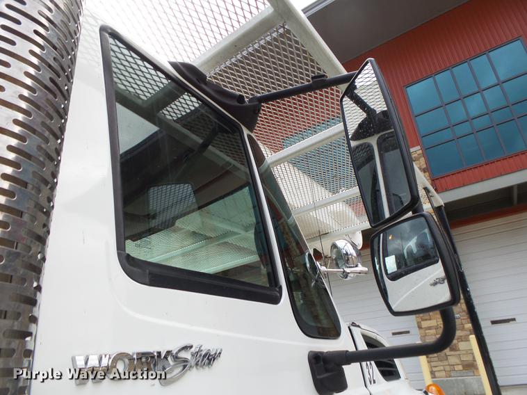 image for item DB7307 2008 International 7500 bucket truck