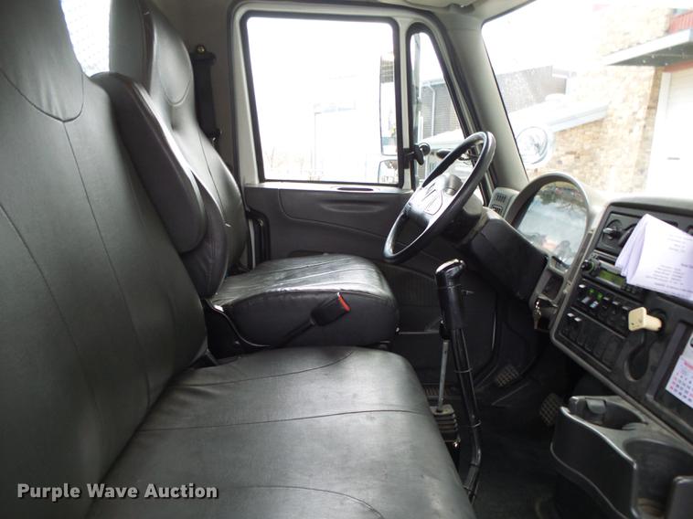 image for item DB7307 2008 International 7500 bucket truck