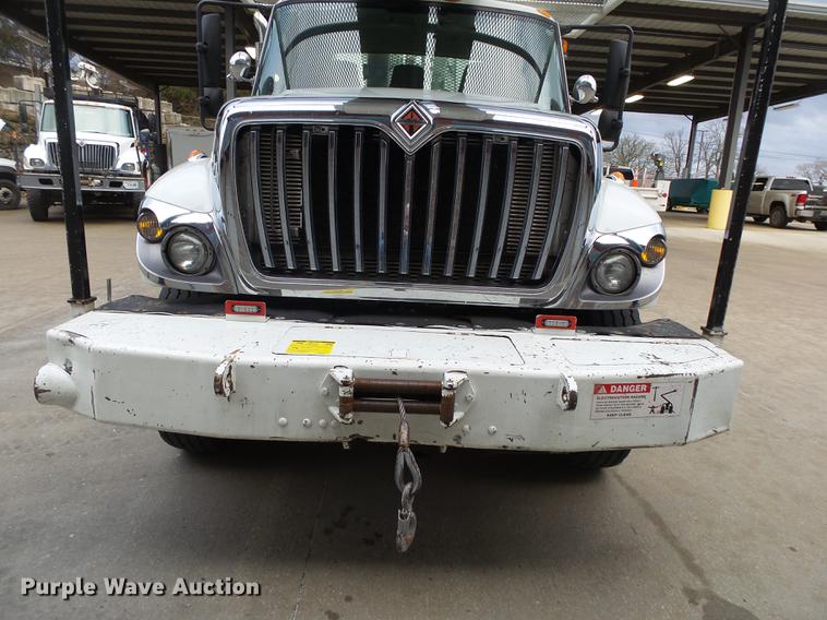 image for item DB7307 2008 International 7500 bucket truck
