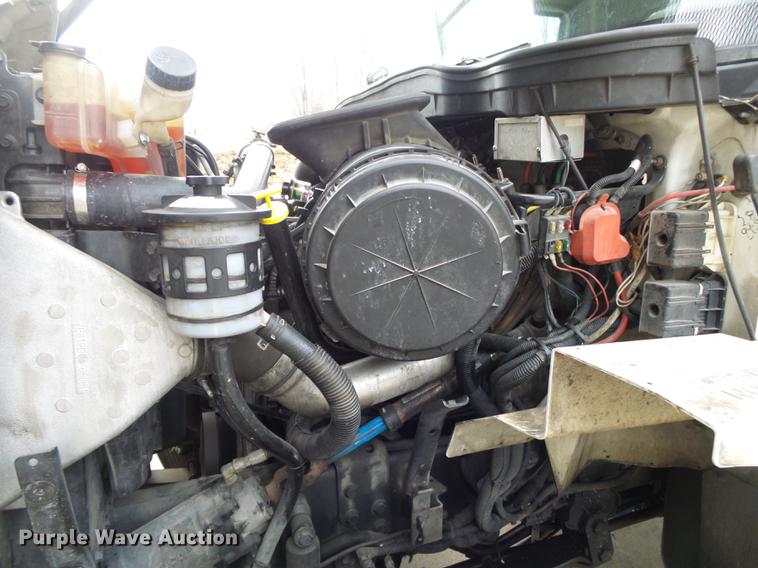 image for item DB7307 2008 International 7500 bucket truck