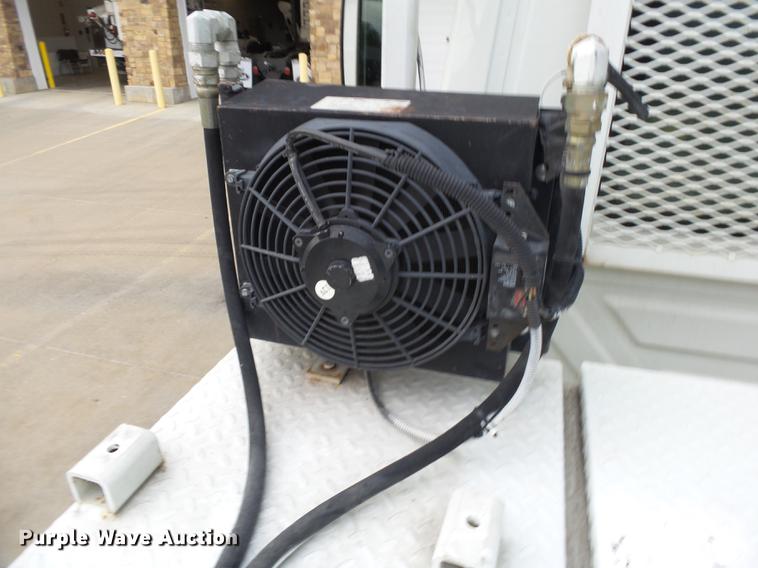 image for item DB7307 2008 International 7500 bucket truck