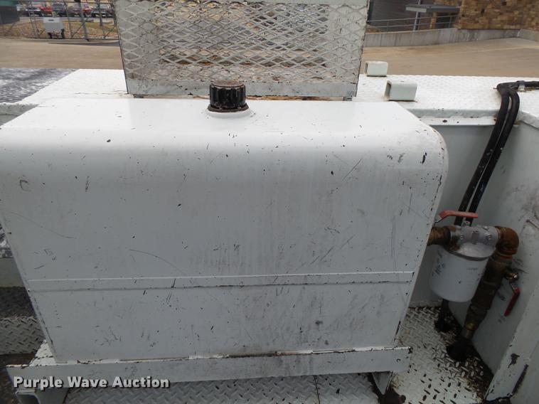 image for item DB7307 2008 International 7500 bucket truck