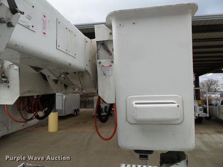 image for item DB7307 2008 International 7500 bucket truck