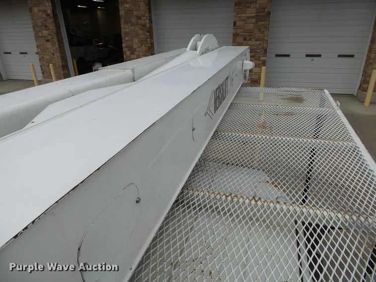 image for item DB7307 2008 International 7500 bucket truck