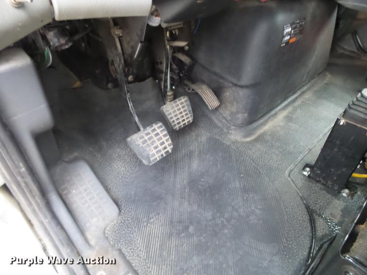 image for item DB7307 2008 International 7500 bucket truck