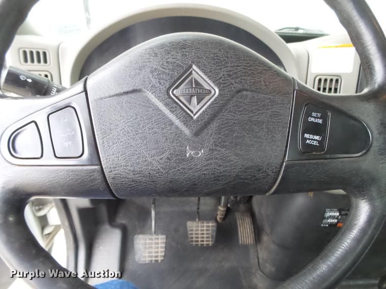 image for item DB7307 2008 International 7500 bucket truck