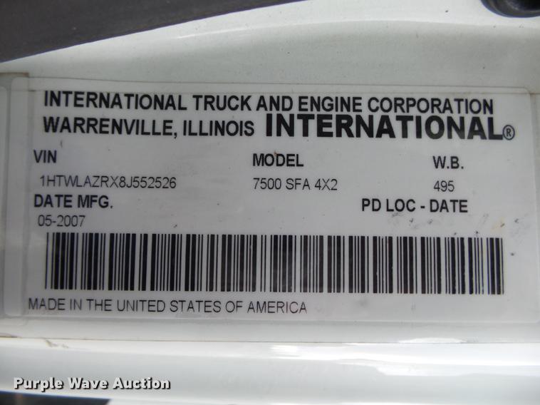 image for item DB7307 2008 International 7500 bucket truck