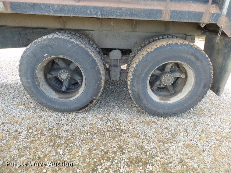 image for item DB7310 1996 Ford LT8000 dump truck