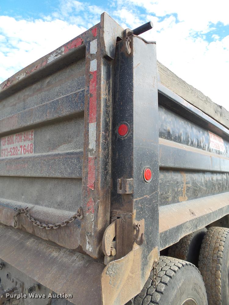 image for item DB7310 1996 Ford LT8000 dump truck