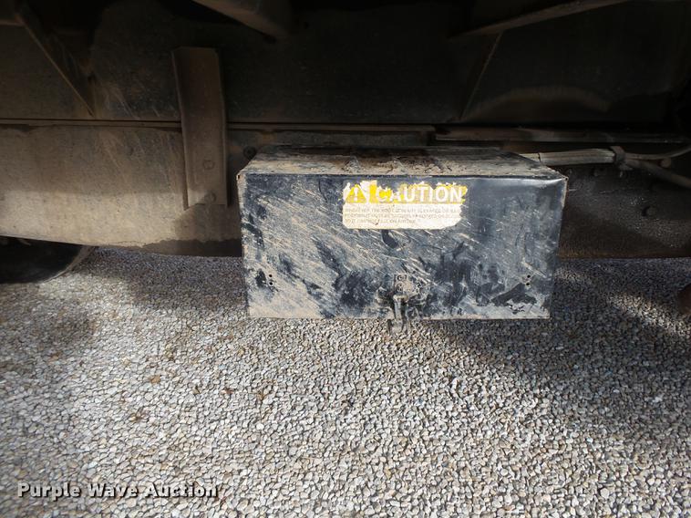 image for item DB7310 1996 Ford LT8000 dump truck