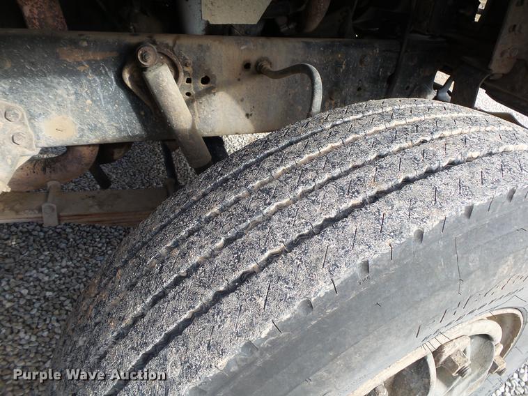 image for item DB7310 1996 Ford LT8000 dump truck