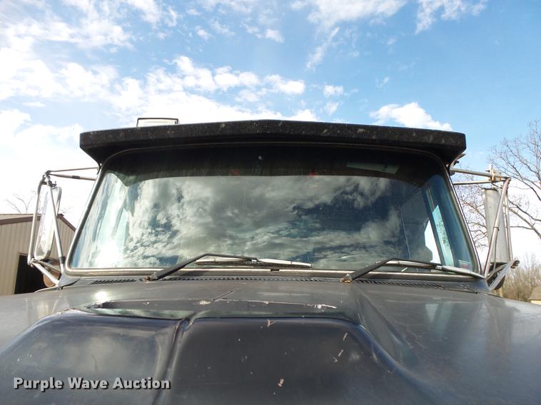 image for item DB7310 1996 Ford LT8000 dump truck