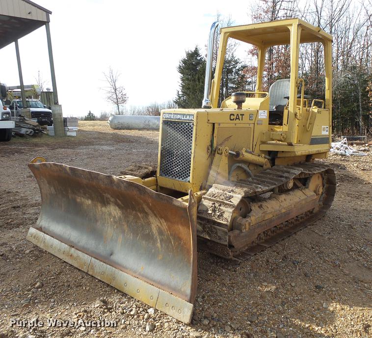image for item DB7312 1987 Caterpillar D4B dozer