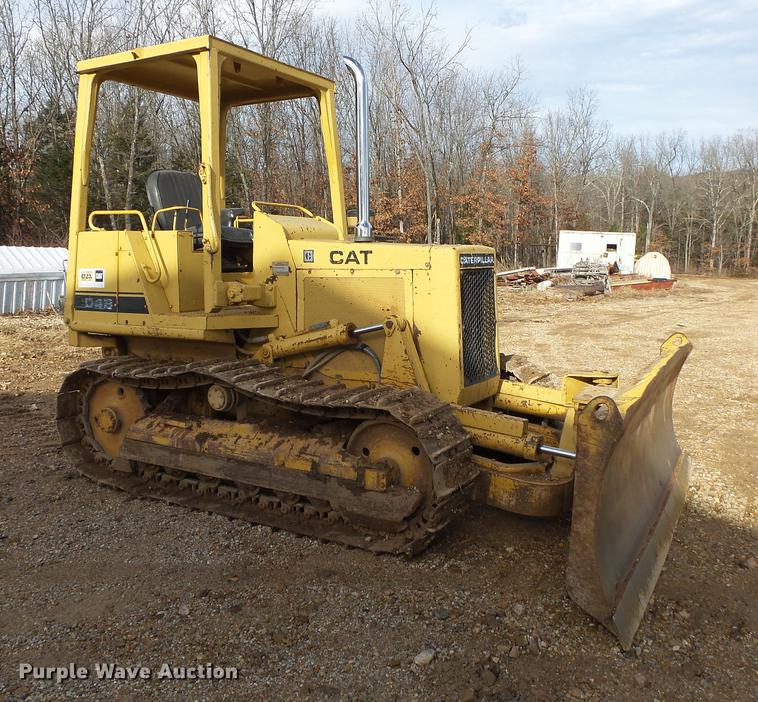 image for item DB7312 1987 Caterpillar D4B dozer