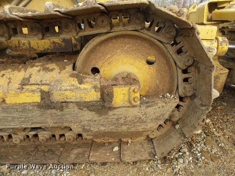 image for item DB7312 1987 Caterpillar D4B dozer