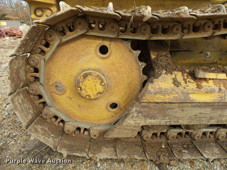 image for item DB7312 1987 Caterpillar D4B dozer