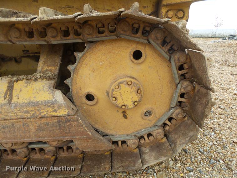 image for item DB7312 1987 Caterpillar D4B dozer