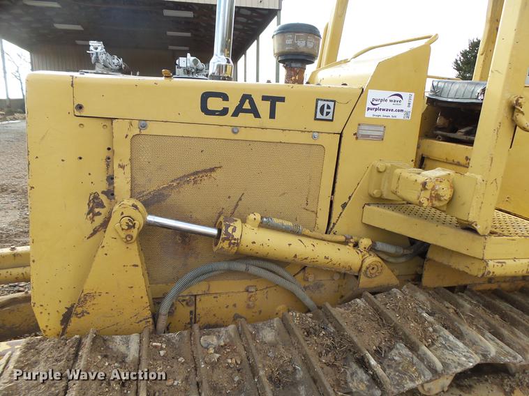 image for item DB7312 1987 Caterpillar D4B dozer