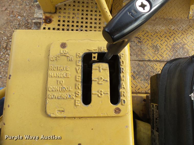 image for item DB7312 1987 Caterpillar D4B dozer