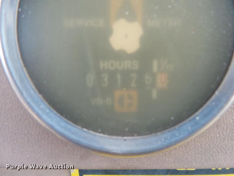 image for item DB7312 1987 Caterpillar D4B dozer