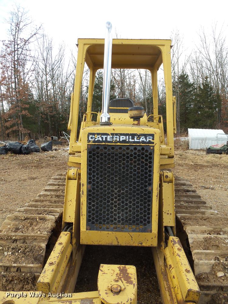 image for item DB7312 1987 Caterpillar D4B dozer