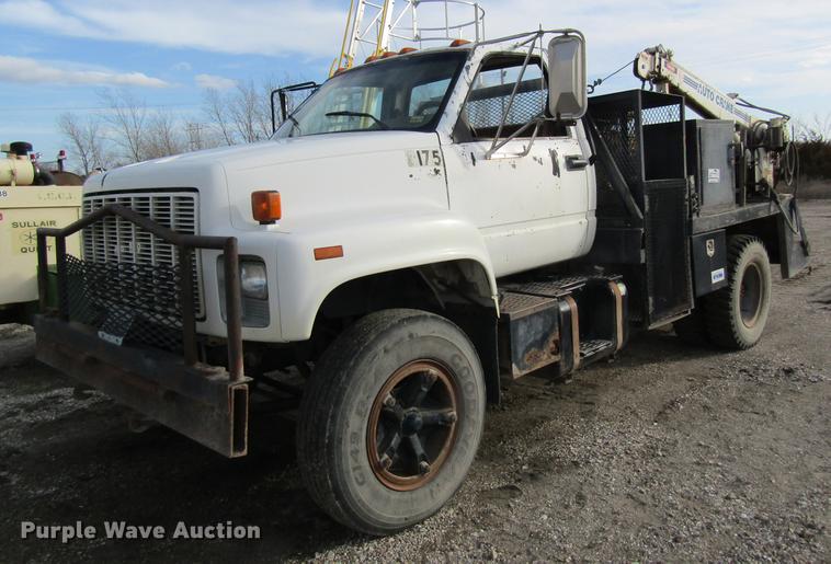 image for item DB9779 1991 GMC TopKick flatbed truck