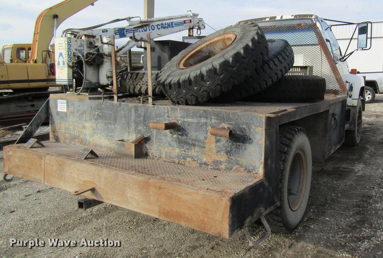 image for item DB9779 1991 GMC TopKick flatbed truck