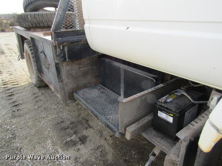 image for item DB9779 1991 GMC TopKick flatbed truck