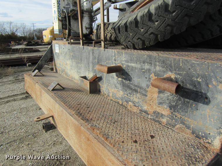 image for item DB9779 1991 GMC TopKick flatbed truck