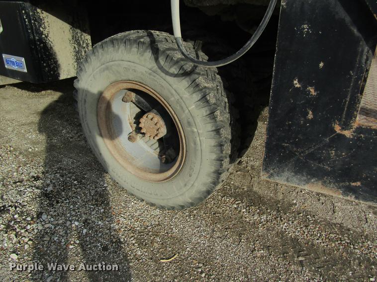 image for item DB9779 1991 GMC TopKick flatbed truck