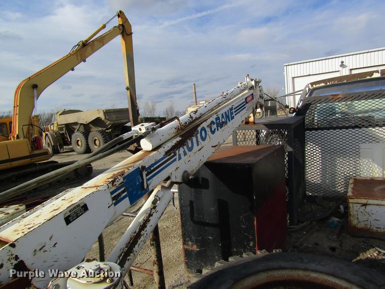 image for item DB9779 1991 GMC TopKick flatbed truck